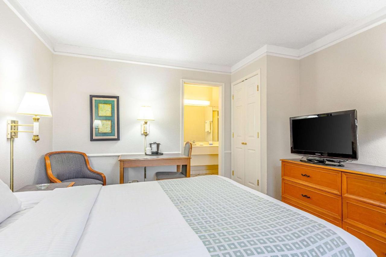 Rodeway Inn Huntsville Eksteriør billede